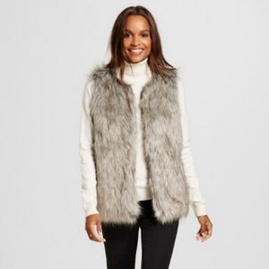Nwot Merona Faux Fur Vest